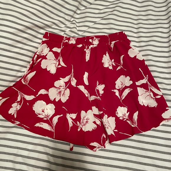 Short - Picture 2 of 3